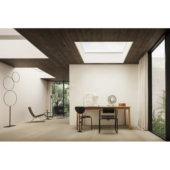 Electrically vented glass rooflight w. Flat glass CVU ISU2093