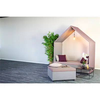 Imagem para The Hut Bench}