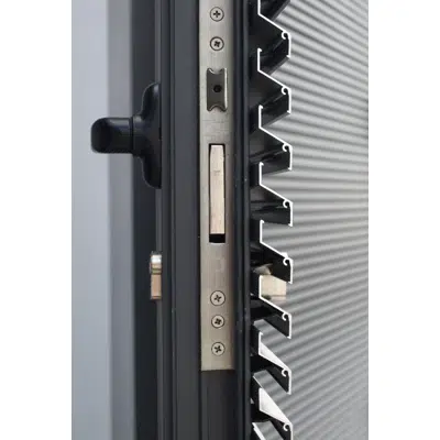 Image for SA DOOR WITH QS09 BLADES