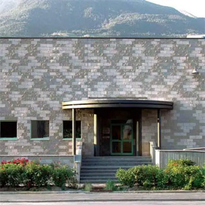 Architectural wall in concrete masonry unit ARCHETIPI 12