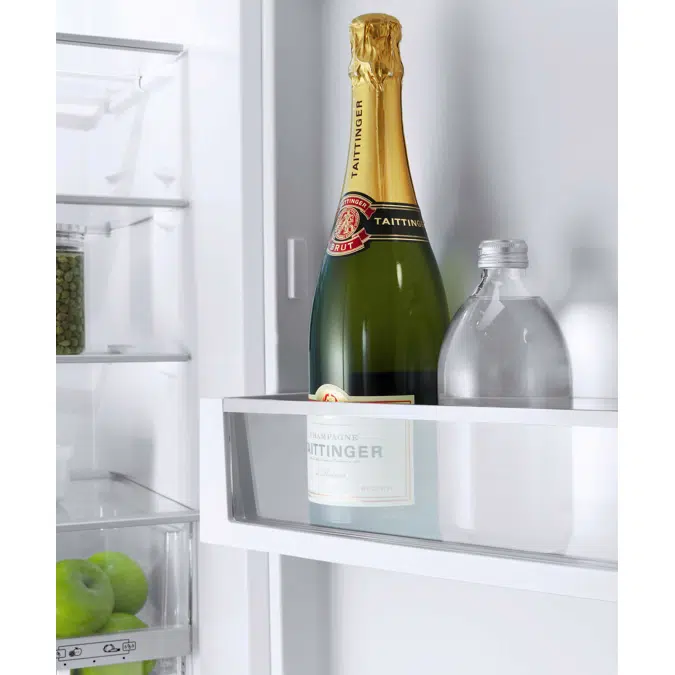 24" Series 5 Integrated Refrigerator Freezer