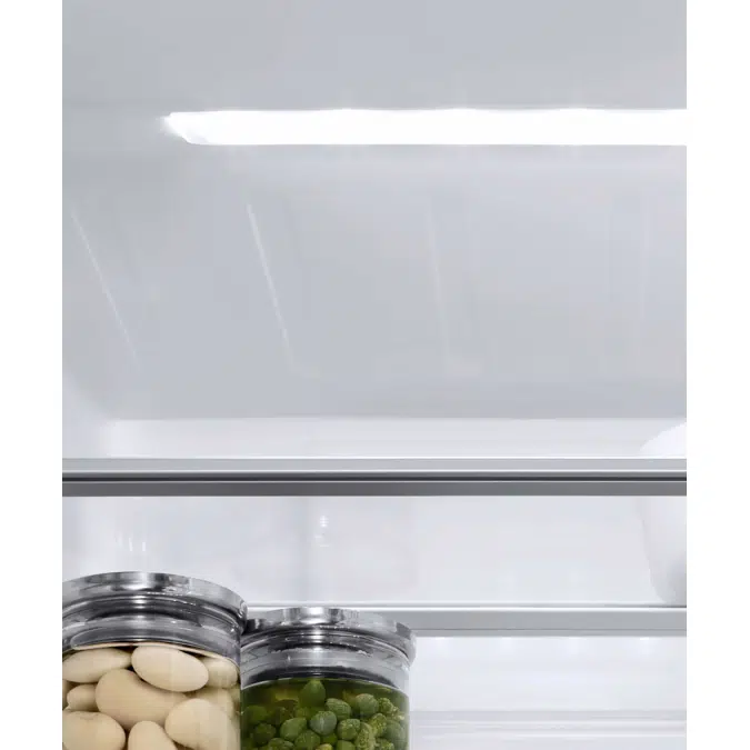 24" Series 5 Integrated Refrigerator Freezer