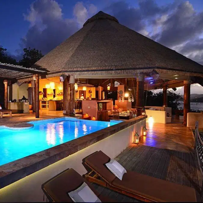 Capetown Series Thatched Roofs