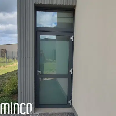 kép a termékről - POETV09 | Single Outswing Door and Transom triple glazed