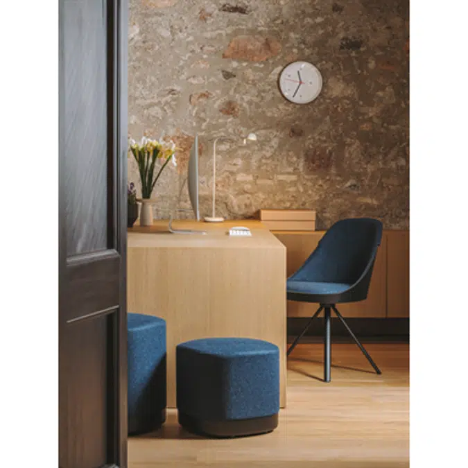 Puck pouf low