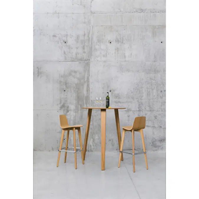 Lottus Wood stool high