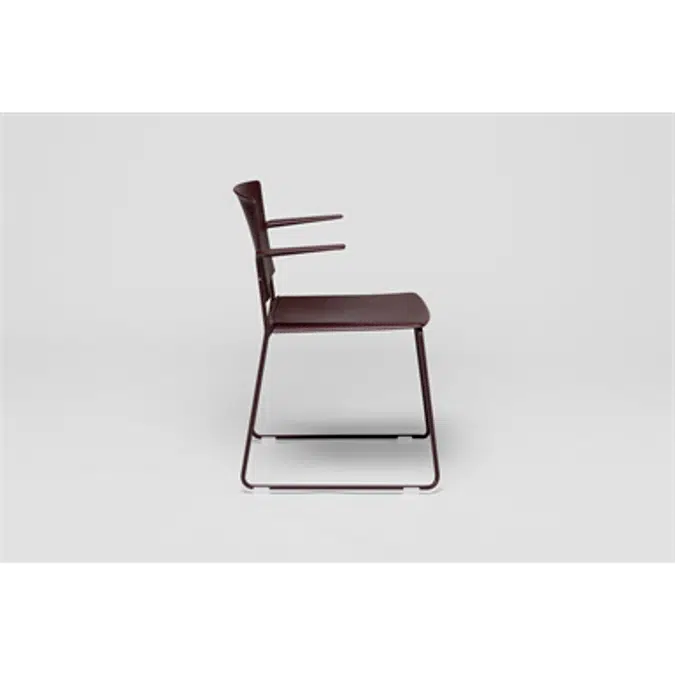 Ema sledge chair with open backrest and arms