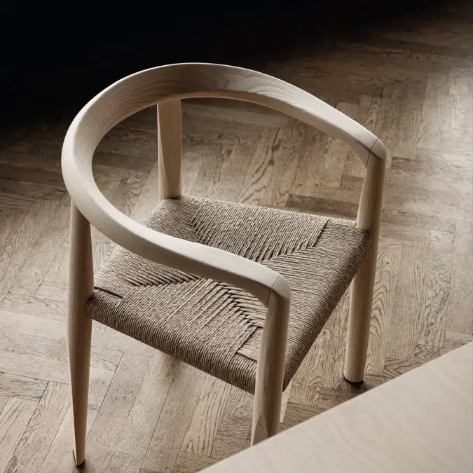 26 MHC.3 Miss | Chairs