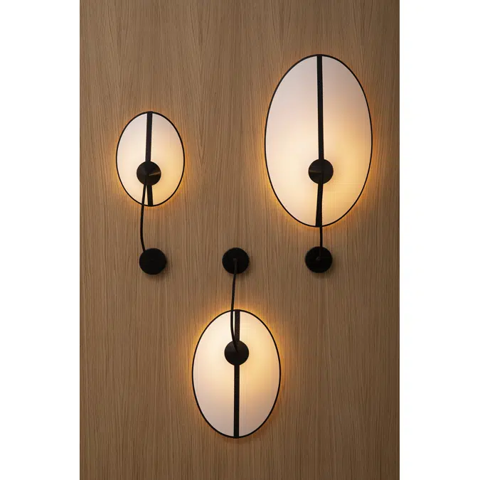 SHIELD - MEDIUM WALL LAMP