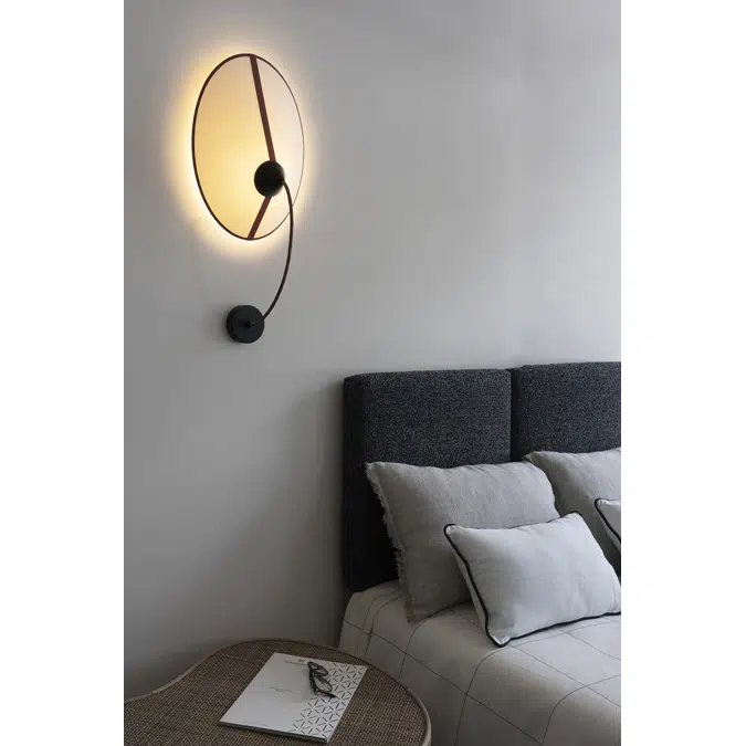 SHIELD - MEDIUM WALL LAMP