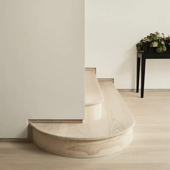 Ash Classic/Natural - Curated Widths - 125-125-150mm - 22mm - Solid Flooring