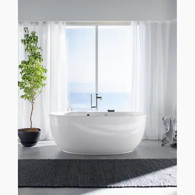 bild för Sunstruck® 65-1/2" x 35-1/2" freestanding Heated BubbleMassage™ air bath with Bask® heated surface and fluted shroud
