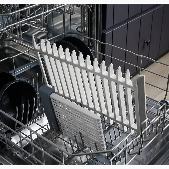 Tempered™ 32-1/4" x 18-3/8" x 9-5/16" workstation kitchen sink