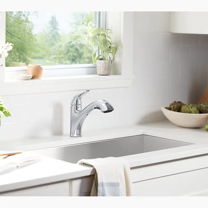 Jolt® Pull-out kitchen sink faucet with two-function sprayhead