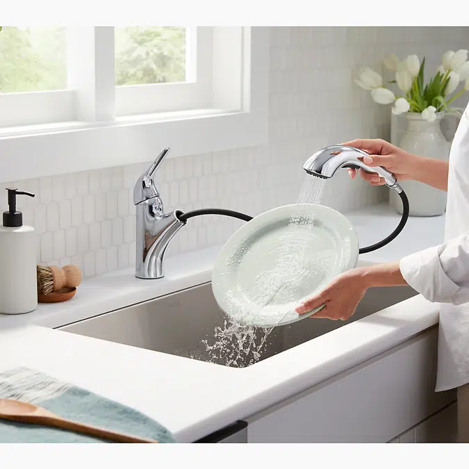 Jolt® Pull-out kitchen sink faucet with two-function sprayhead