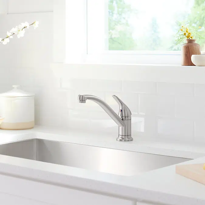 Jolt® Single-handle kitchen sink faucet