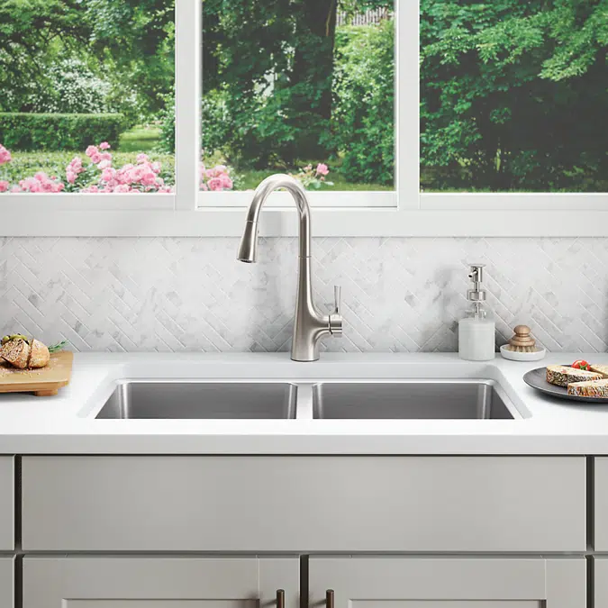 Buckley™ 32-1/4" undermount double-bowl kitchen sink
