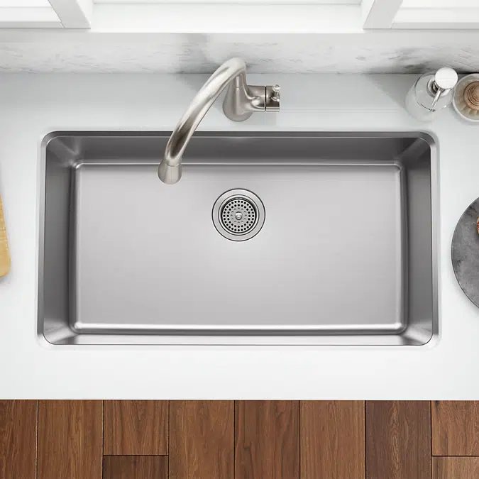 Buckley™ 32-1/4" undermount single-bowl kitchen sink