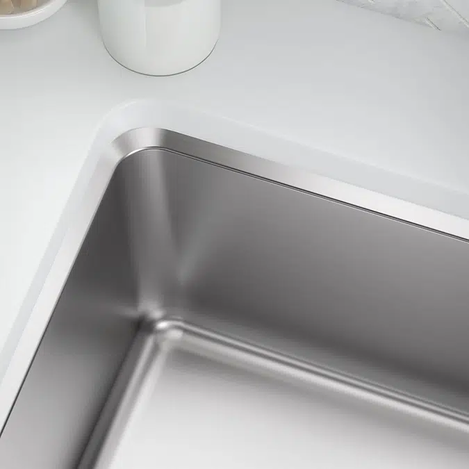 Buckley™ 32-1/4" undermount single-bowl kitchen sink