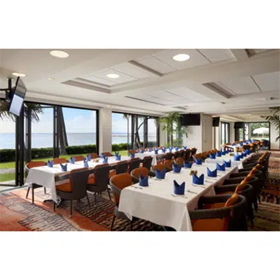 画像 NanaWall® SL73 - Aluminum Framed Hurricane Approved Folding System