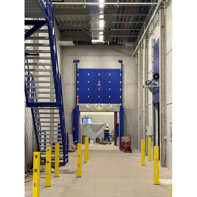 EI1 120 fire-resistant sectional door with liquid barrier