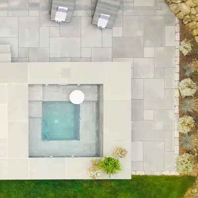 afbeelding voor Precast Concrete Plunge Pool, (Hip to Be) Square Plunge (7′x7′)