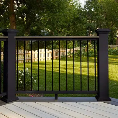 TimberTech® Classic Composite Series Rail图像