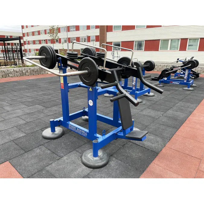 Street Barbell Light Axelpress Sittande