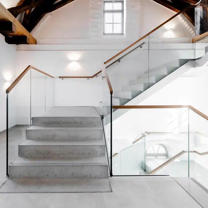 GM RAILING® UNI glass railing