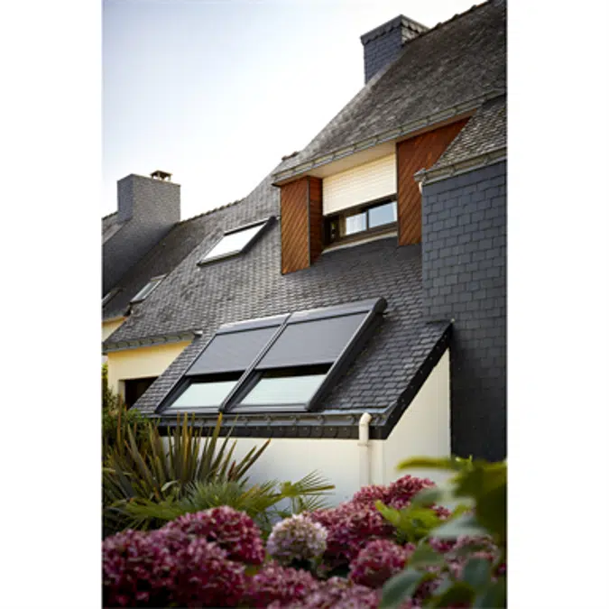 Fenêtre de toit motorisée VELUX INTEGRA®, finition blanche (GGU INTEGRA®)