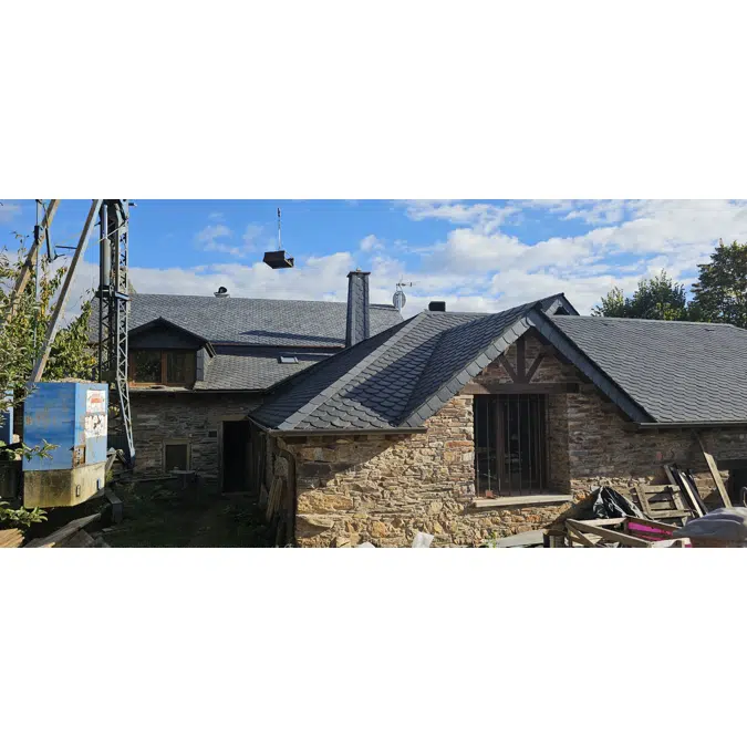 Rhombous Slate format 40x30 with hooked on timber batten - htickness 7.5 mm 4 sections for the 4 colours (black, grey, green, spotted)