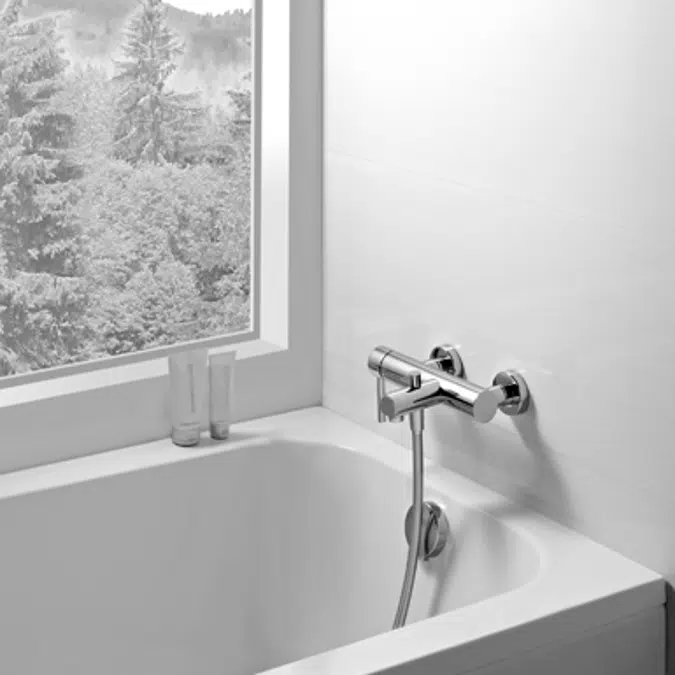 Balance Single lever bath/shower mixer. With shower set.
