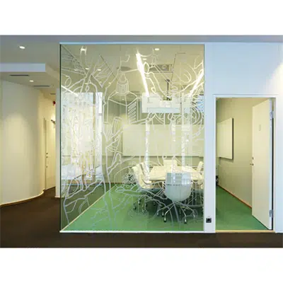 Imagem para FLEX GLASSLINE WITH FRAMELESS SHOWCASE}