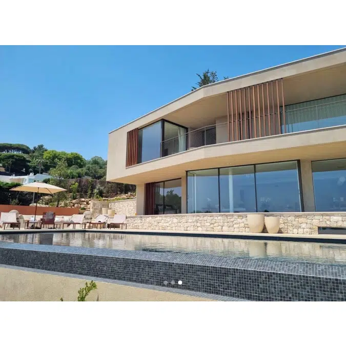 Minimalist sliding window system - 3-leaf MS81