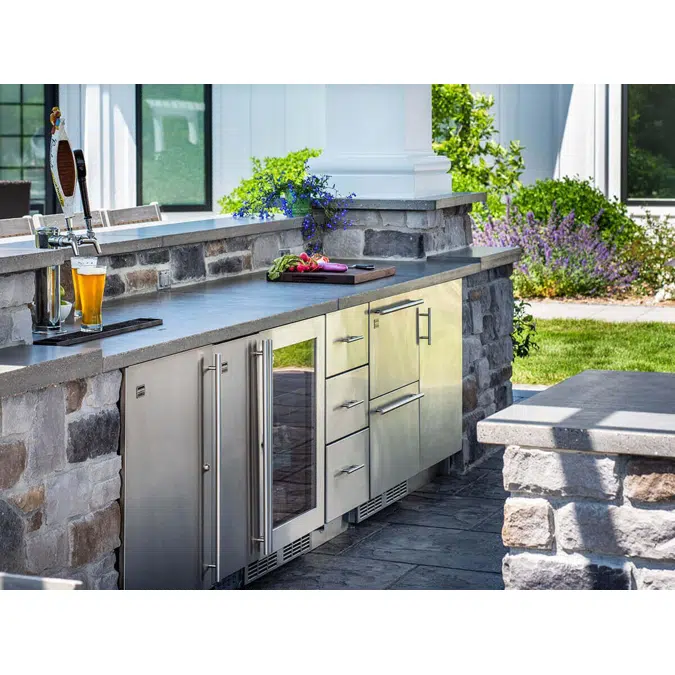 SIGNATURE OUTDOOR DUAL-ZONE REFRIGERATORS