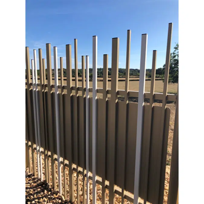 Random top and bottom STEM® WALL fence