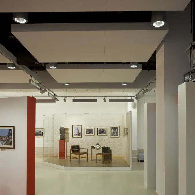 Rockfon Eclipse® ceiling-acoustic ceiling island offering super white surface and different shapes