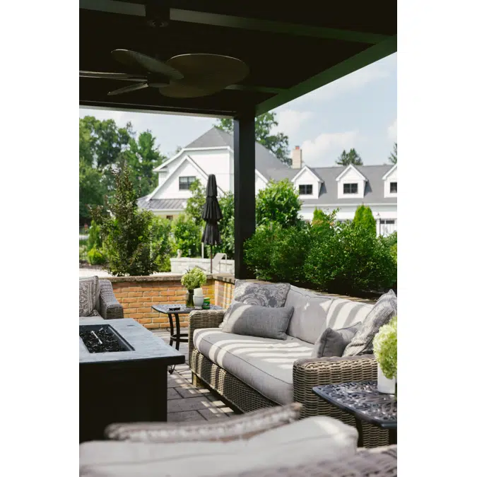 Signature Louvered Roof Timeless Pergola 