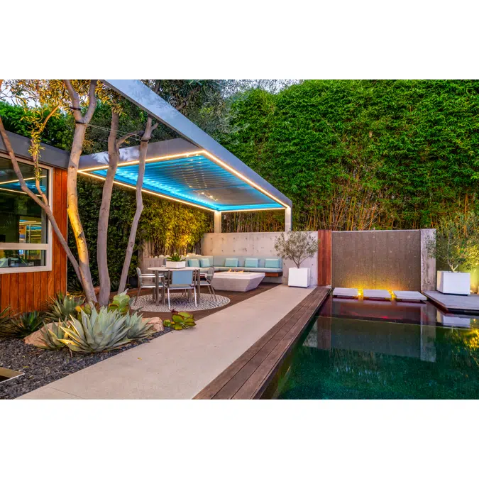 Signature Louvered Roof Pergola Pinnacle