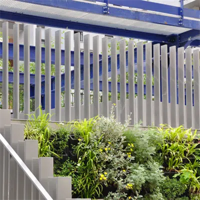 Imagem para VERTICALIA steel fence}