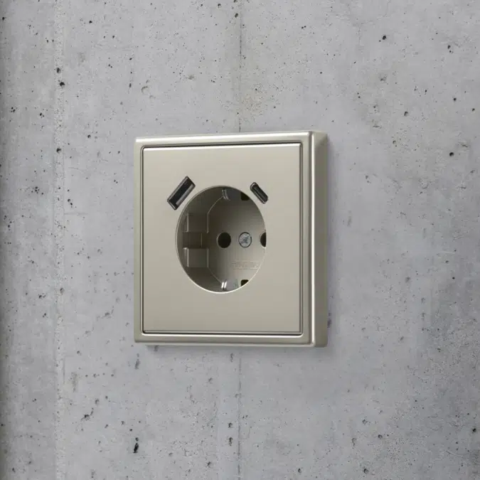 Sockets with USB