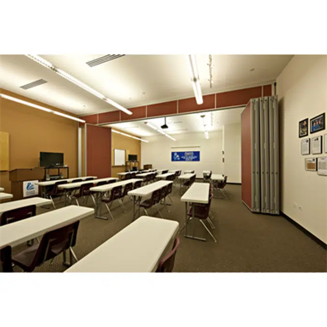 600 Series - 642 Paired Panels Operable Partitions with Unispan Support