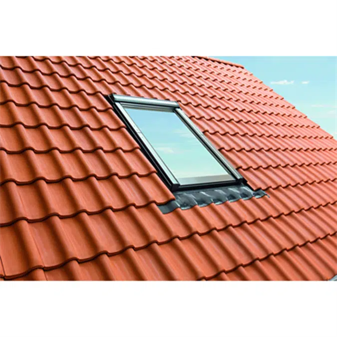 RotoQ centre-pivot roof window Q4 wood