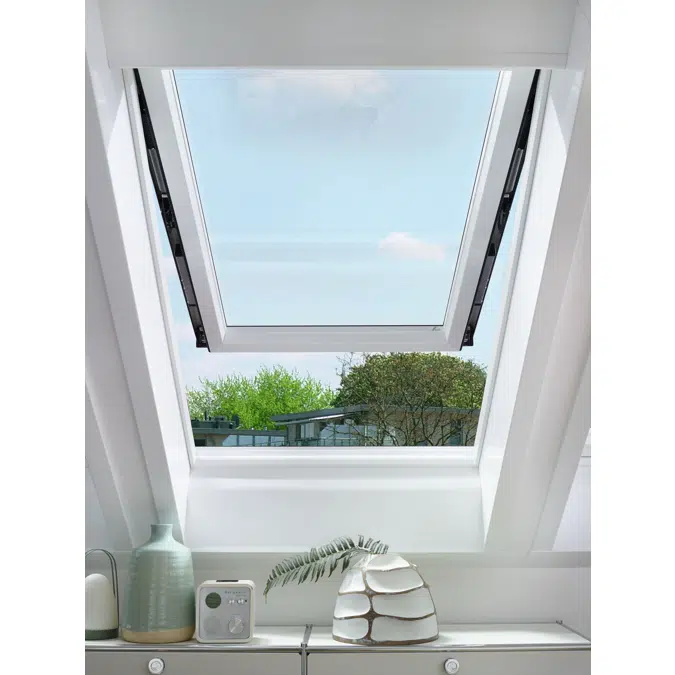 Designo i8 comfort roof window PVC