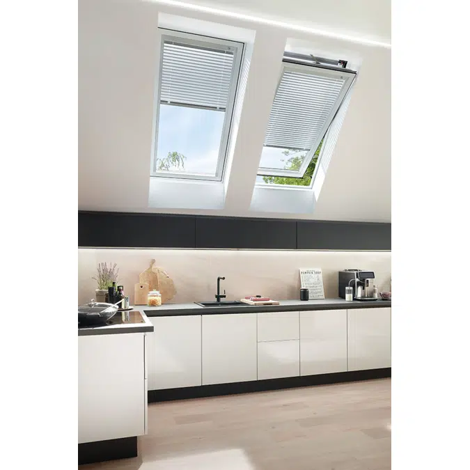 Designo R6 Tronic Schwingfenster Kunststoff