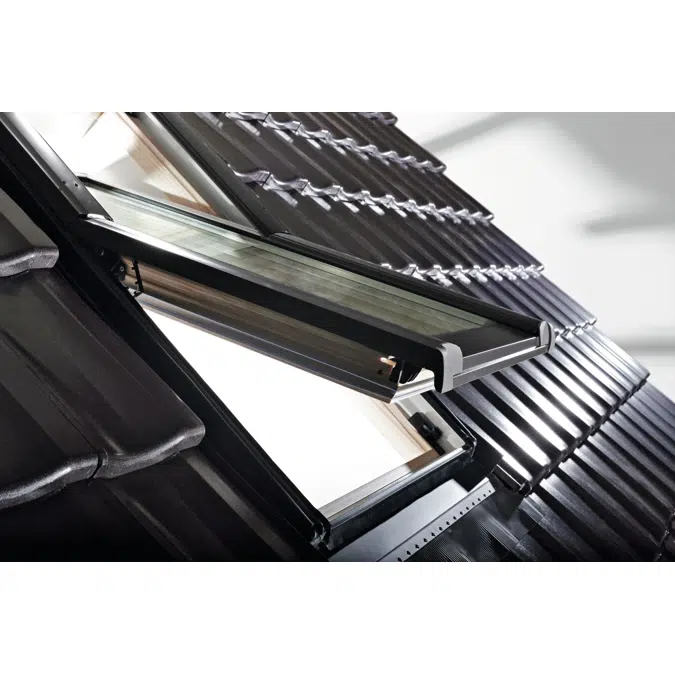 Designo R6 Tronic centre-pivot roof window wood