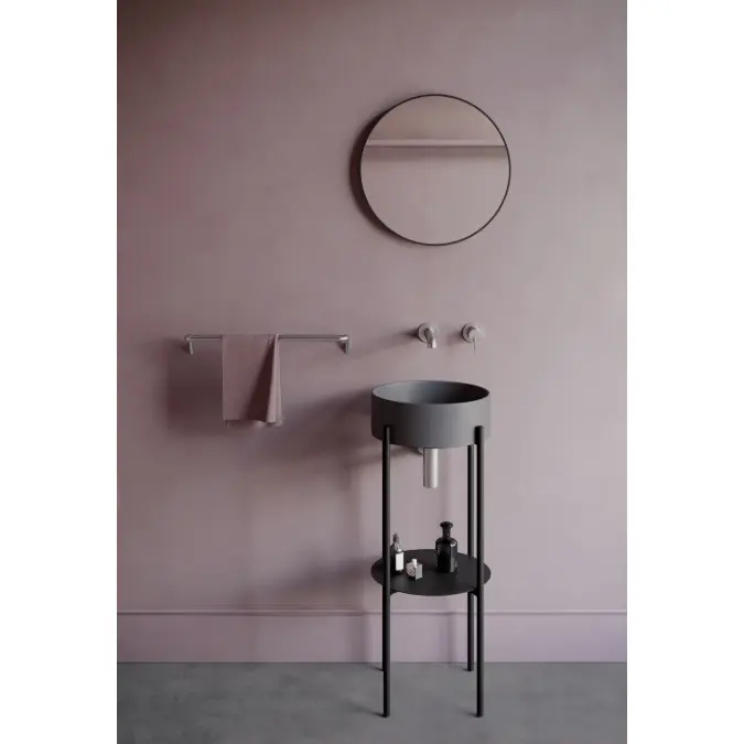 Silia, Standing bathroom console