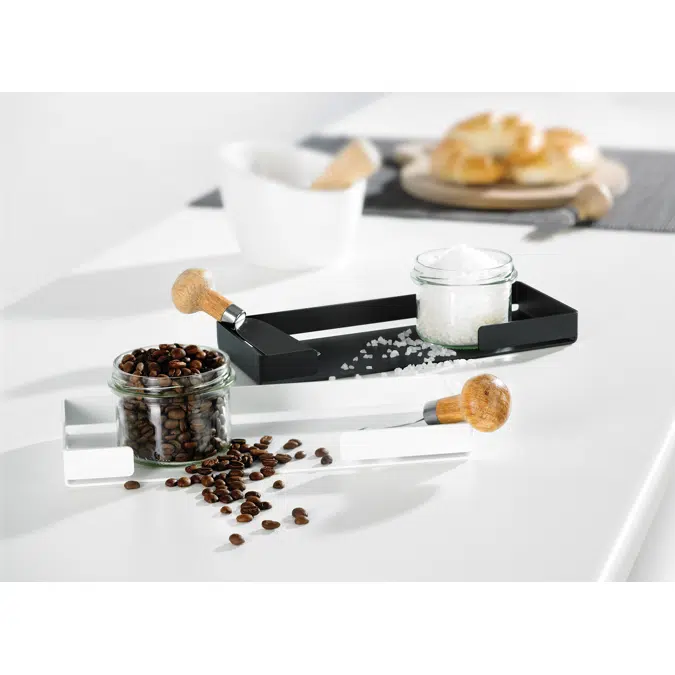 Mokko, Tray