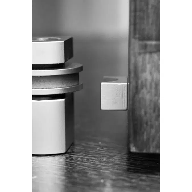 HB710 Round Floor Mounted Magnet Door Stop