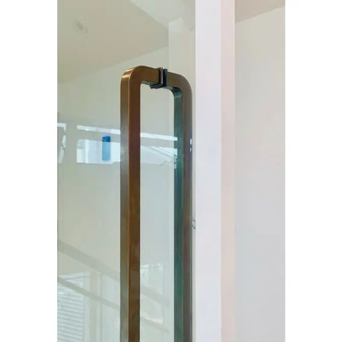 HB2340 Square Profile Brass 600mm D Pull Handle (18mm x 19mm)